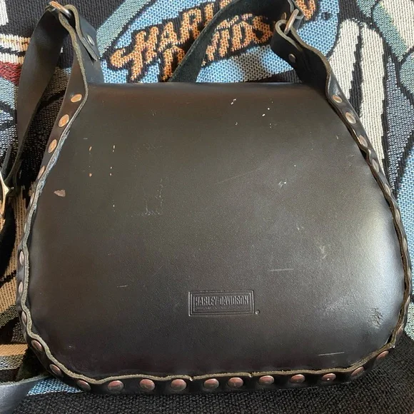 Harley-Davidson Black Women’s Bag with Iconic Design - Picture 2 of 4